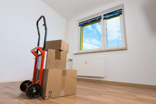 Choosing the right packing and unpacking service in Storage Finchley